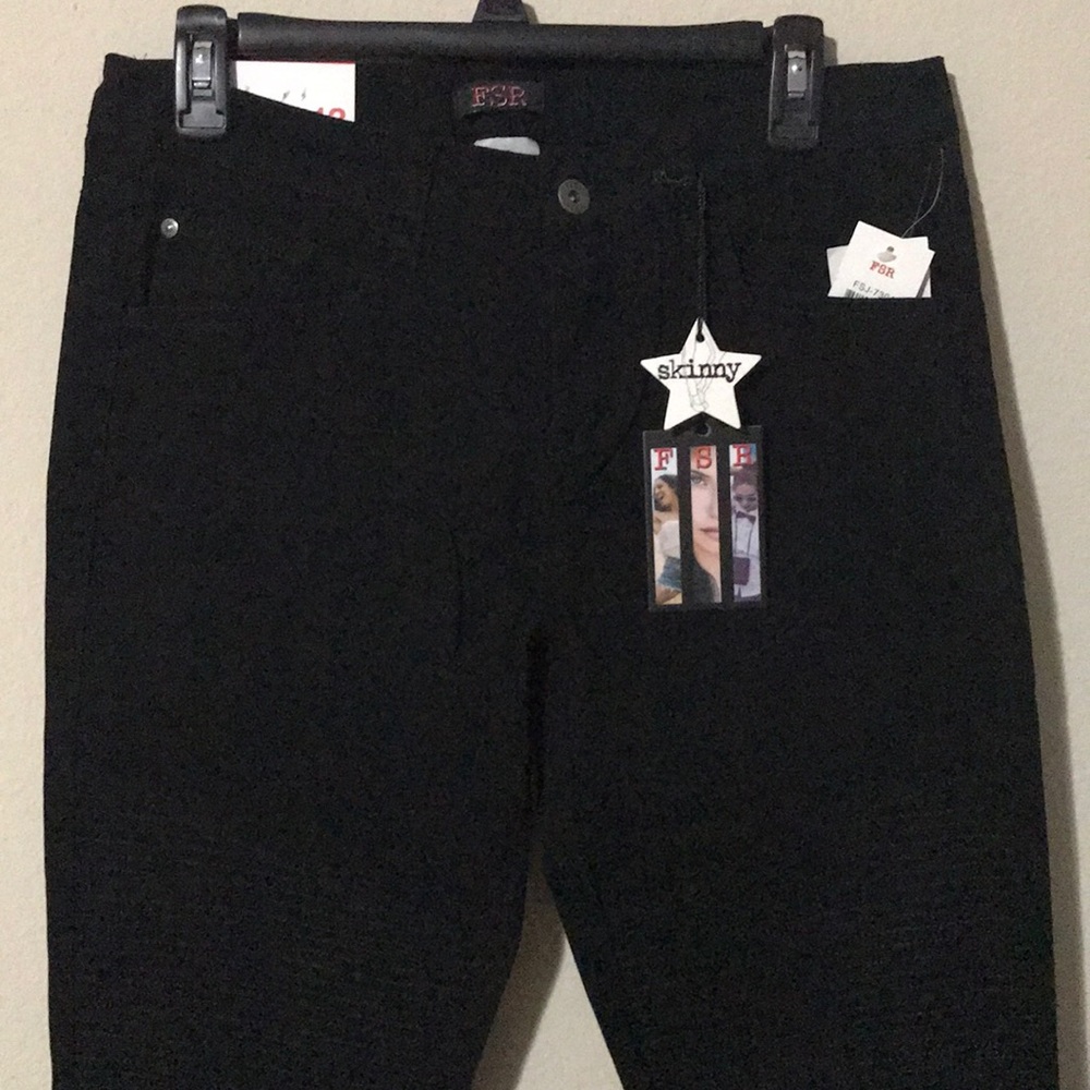 Jr. Ladies black stretch pant “biker” style. NWT